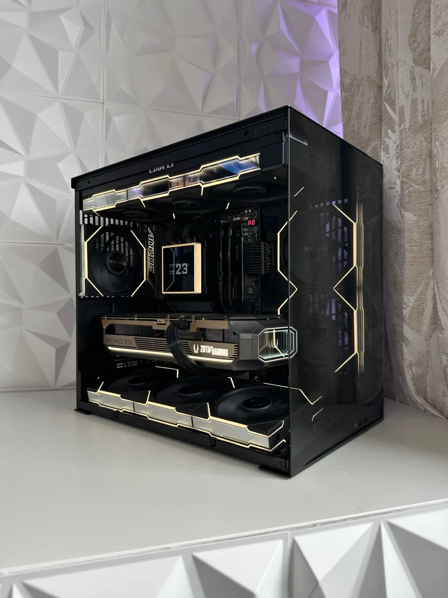 RTX 5080 / Ryzen 9 9950X3D built by BuildT